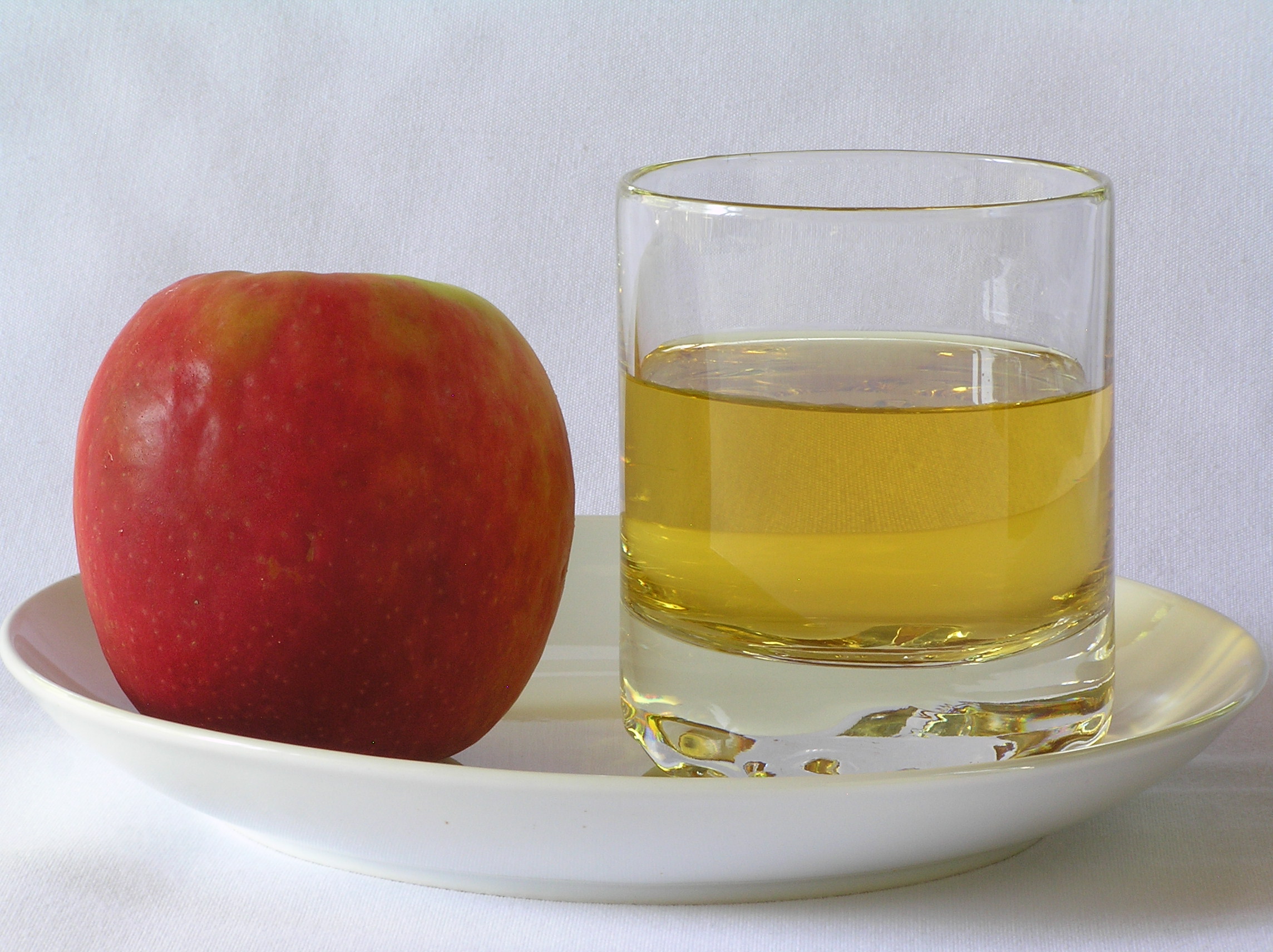 natural sugar apple juice